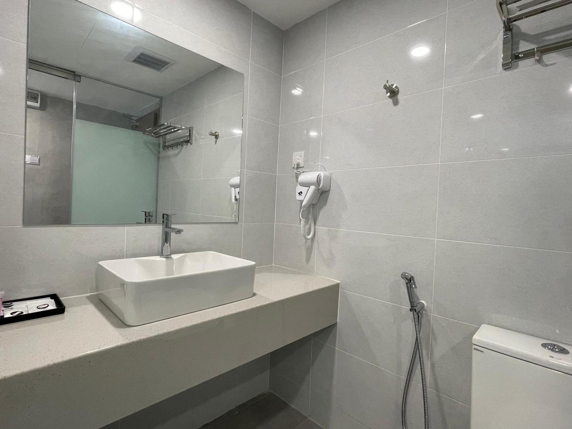 Hpy Hotel Ίπο Εξωτερικό φωτογραφία